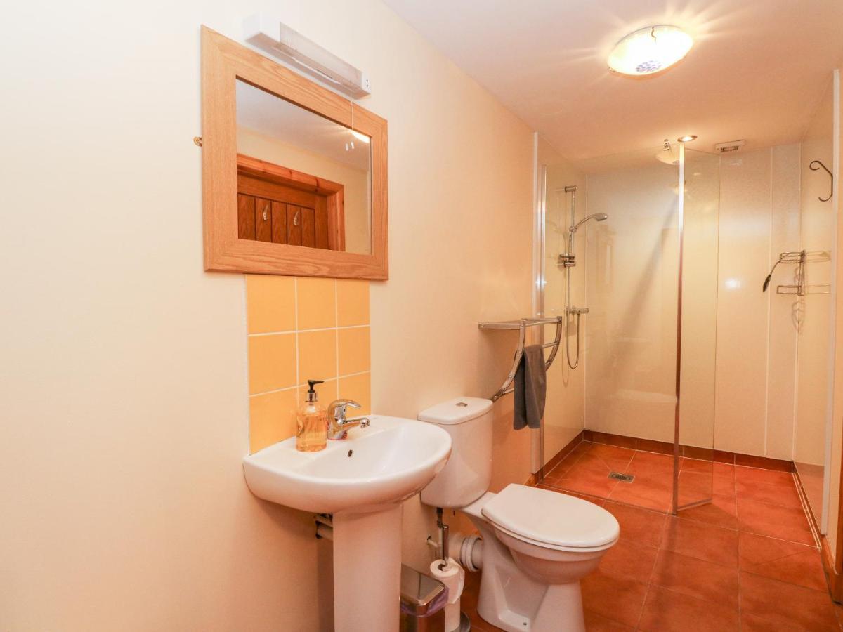 Weem Larch Cottage מראה חיצוני תמונה